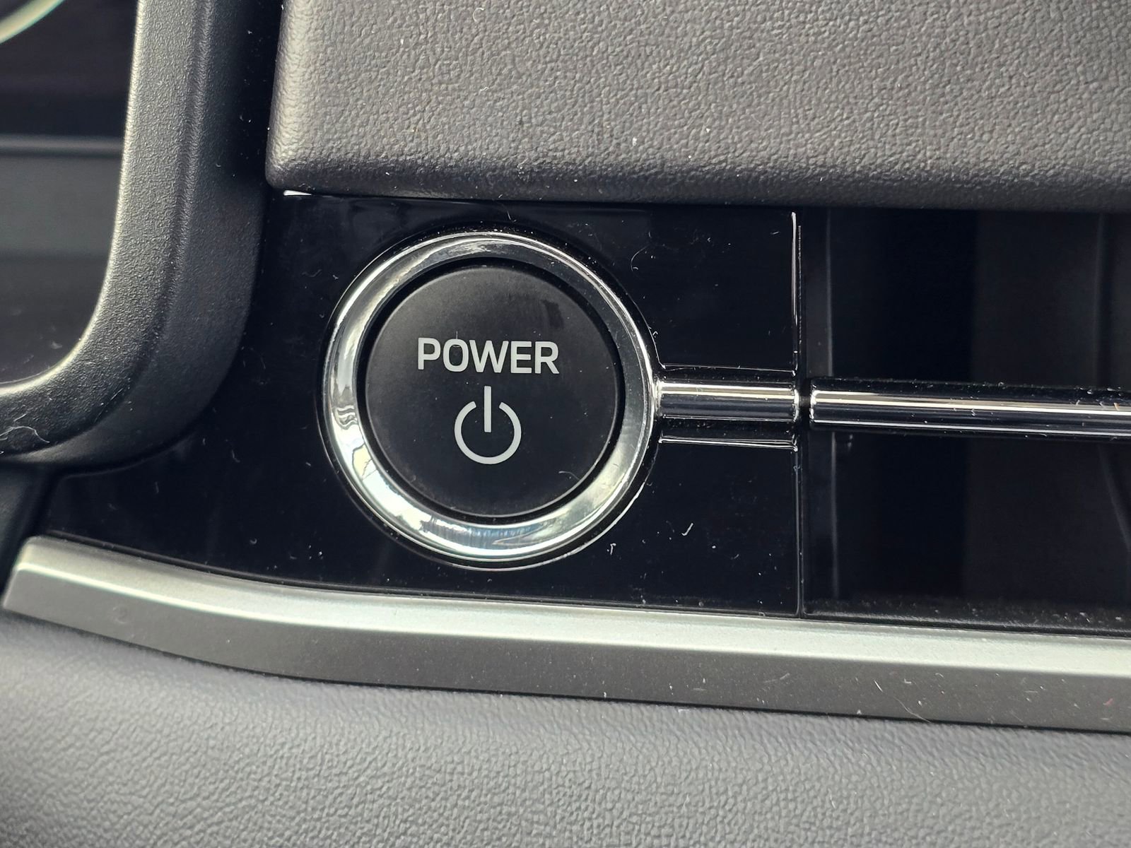 Used 2024 Mitsubishi Outlander SEL image 28