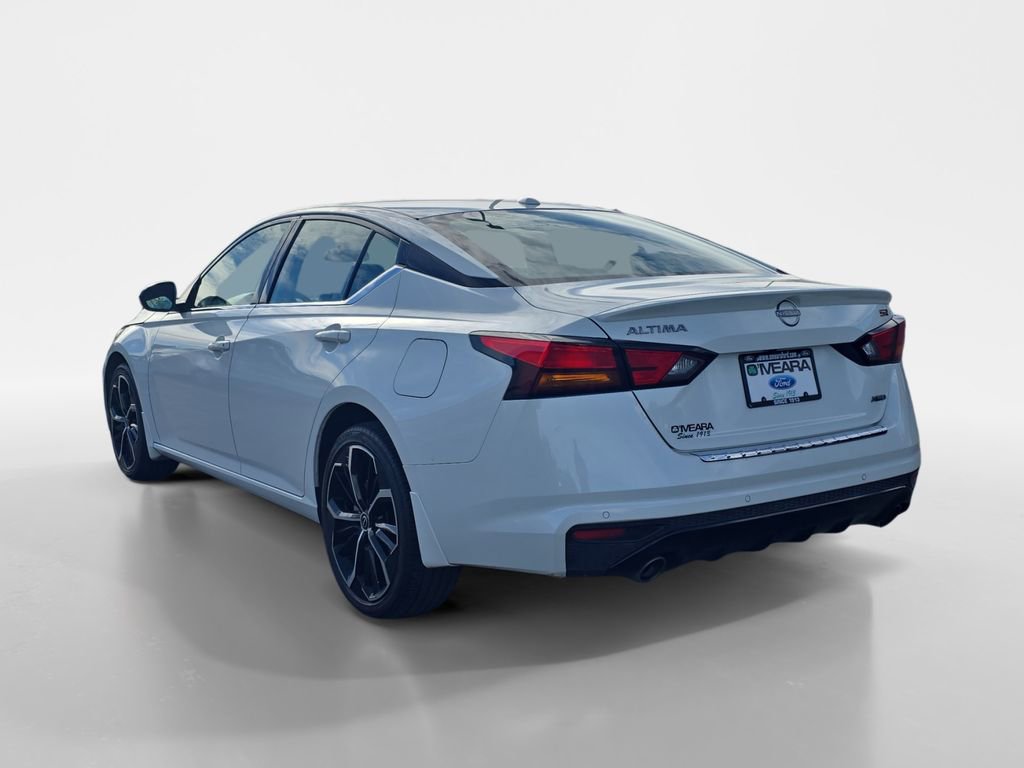Used 2023 Nissan Altima 2.5 SR image 3