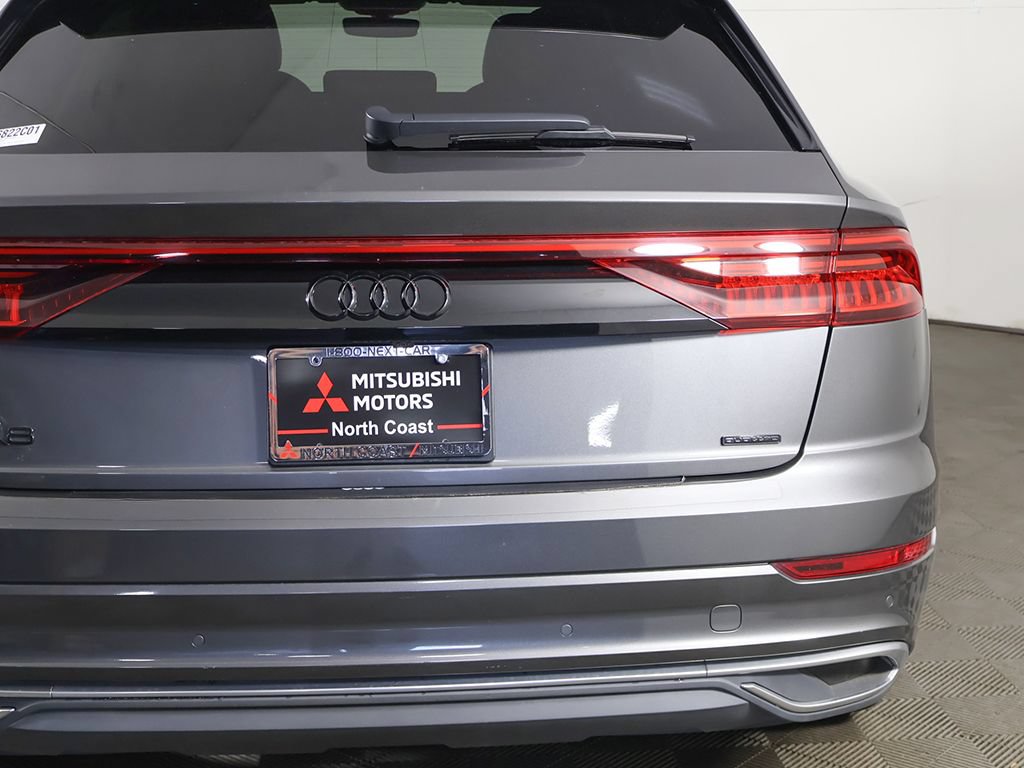 Used 2022 Audi Q8 Prestige w/ Prestige Package AWD/4WD image 19