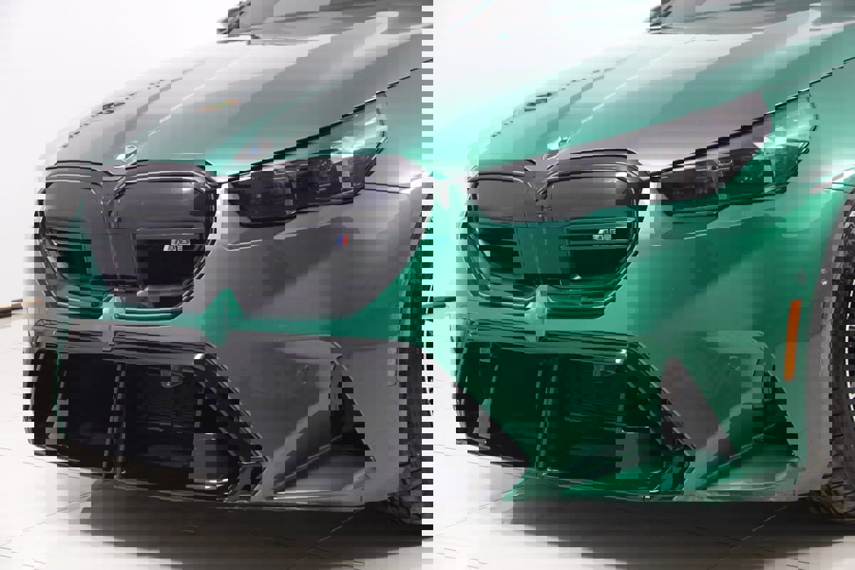 Used 2025 BMW M5 w/ Carbon Package image 87