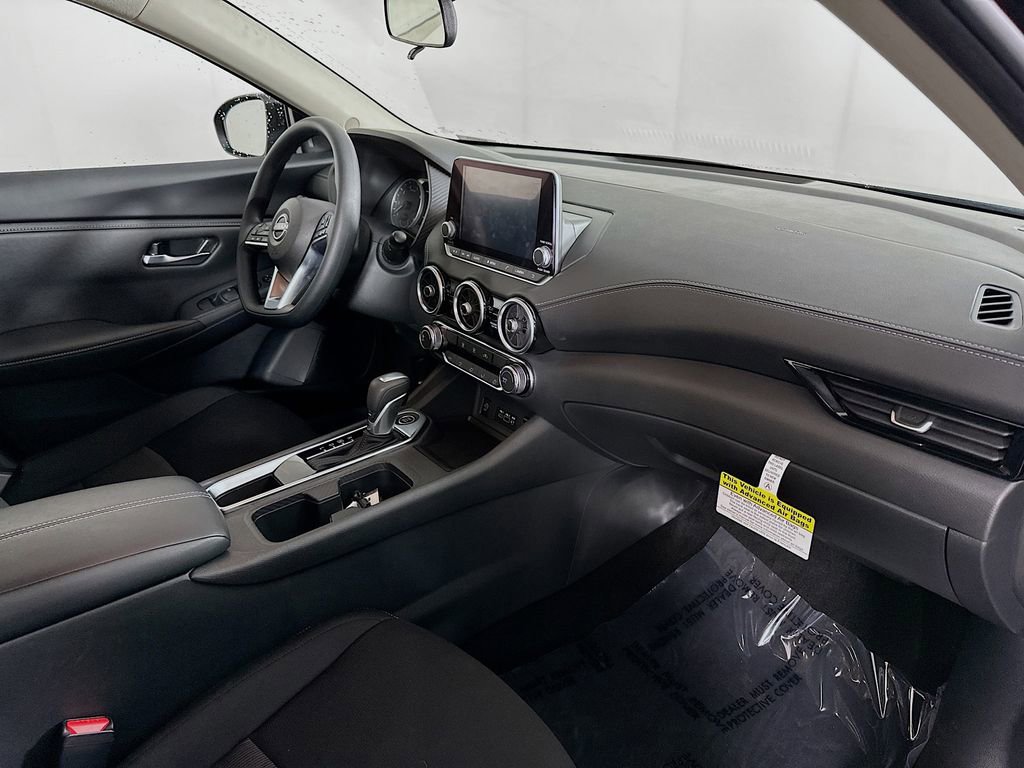 Certified 2025 Nissan Sentra SV FWD image 35