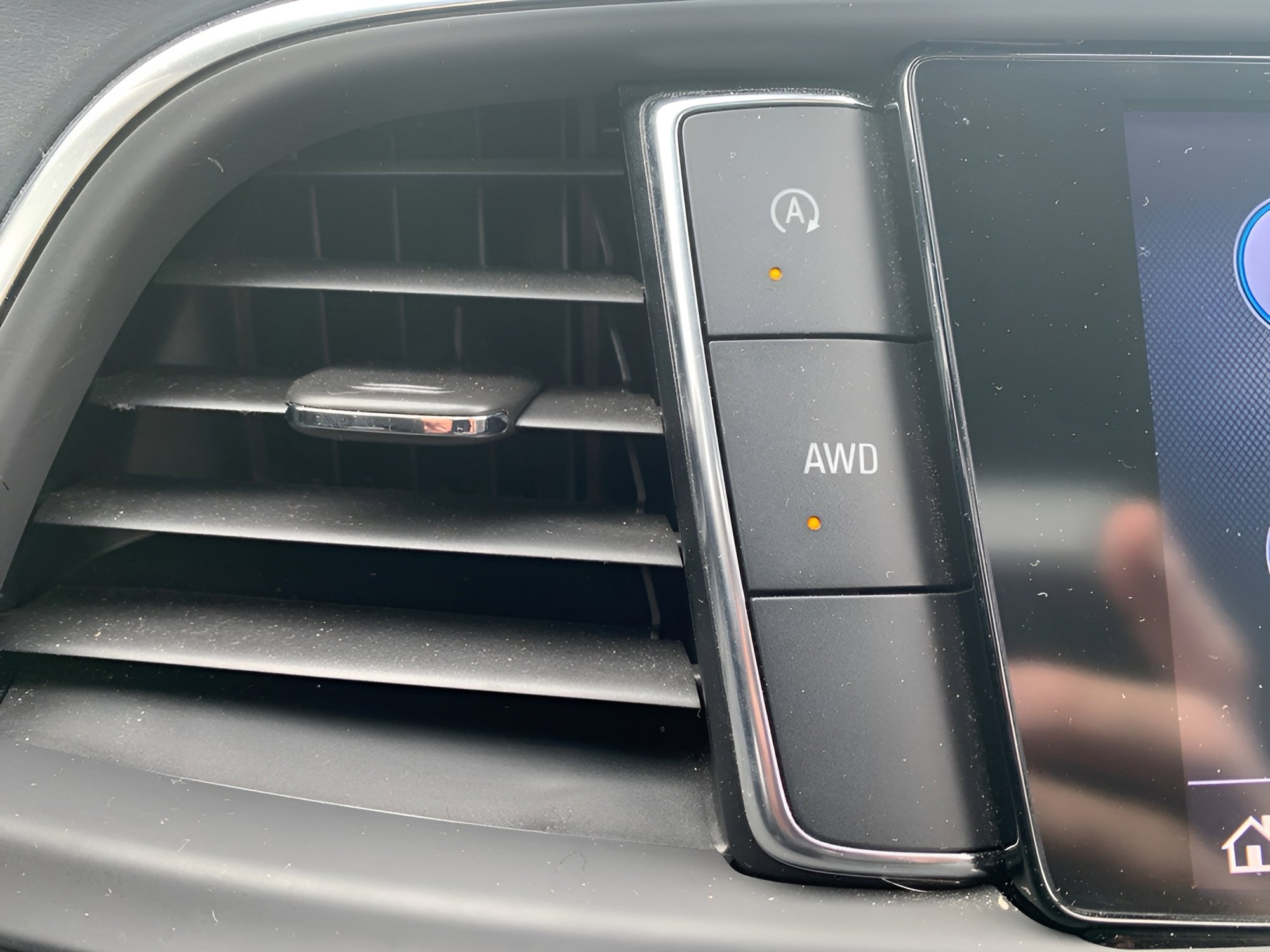 Used 2023 Buick Enclave Essence w/ Experience Buick Package image 21