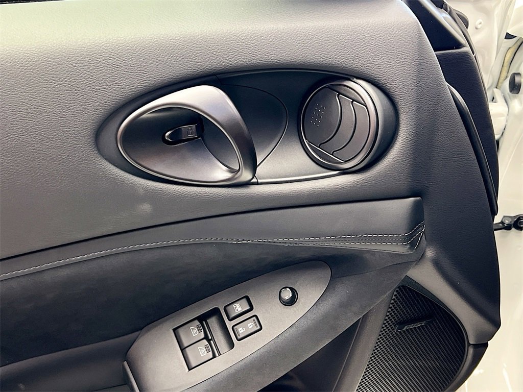 New 2025 Nissan Z NISMO w/ Floor Mat Package image 16