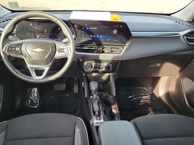 Certified 2024 Chevrolet TrailBlazer LT w/ LT Cold Weather Package AWD/4WD image 22