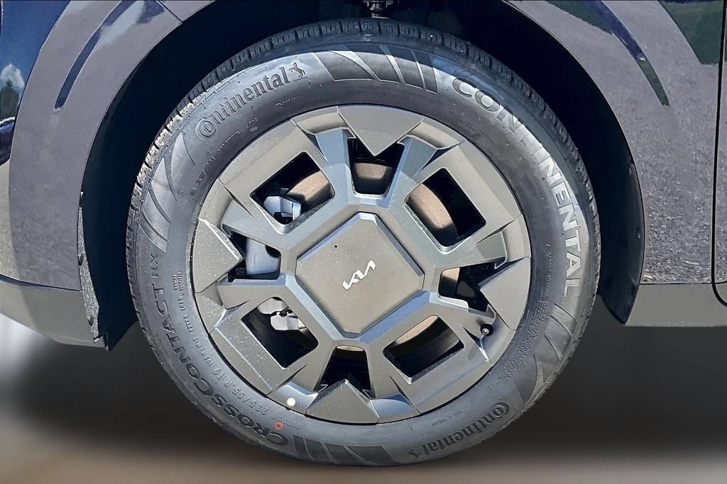 New 2026 Kia Carnival EX FWD image 13
