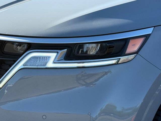 Used 2024 Kia Carnival EX FWD image 26