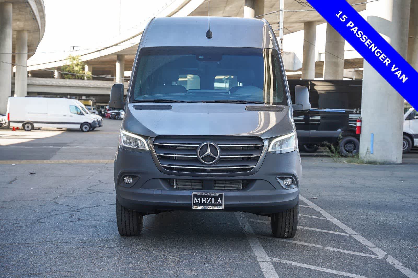 Used 2024 Mercedes-Benz Sprinter 2500 image 2