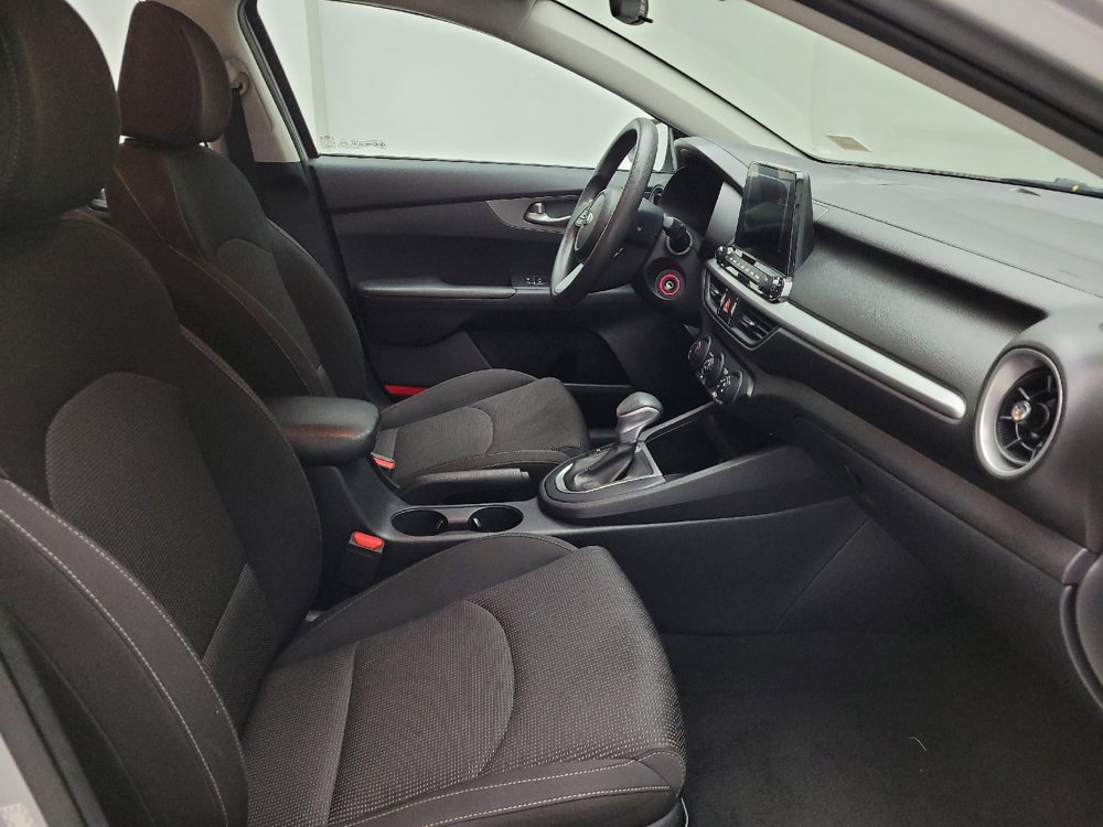 Used 2021 Kia Forte LXS FWD image 21