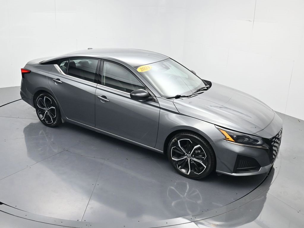 Used 2024 Nissan Altima 2.5 SR image 48