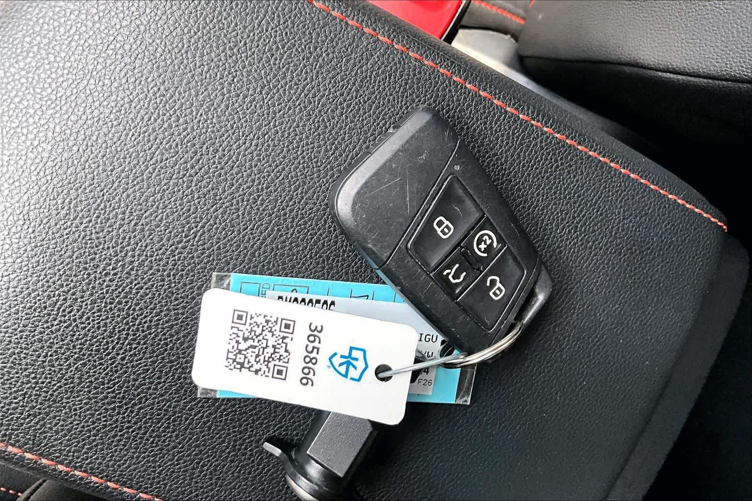 Used 2024 Volkswagen Tiguan Wolfsburg Edition FWD image 15