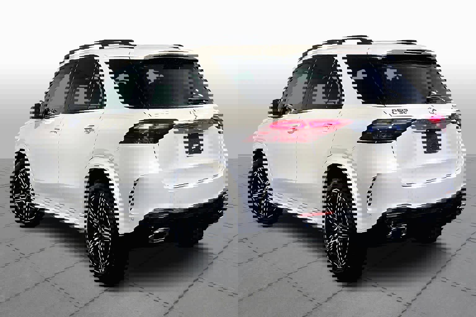 New 2026 Mercedes-Benz GLE 350 4MATIC image 3