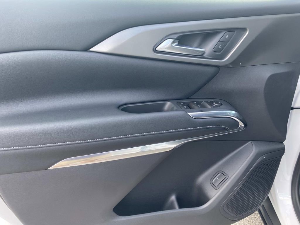 New 2026 Chevrolet Traverse LT w/ LPO, Floor Liner Package image 16