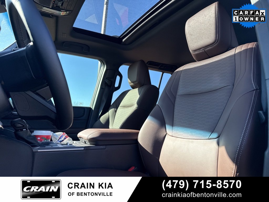 Used 2025 Toyota Land Cruiser image 3