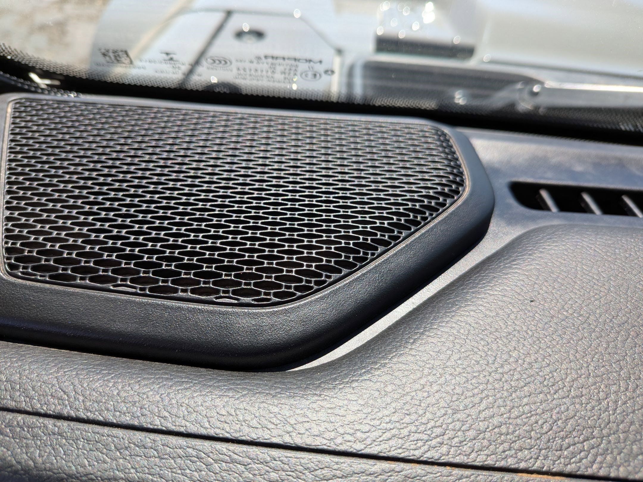 Used 2021 Jeep Gladiator Mojave AWD/4WD image 13