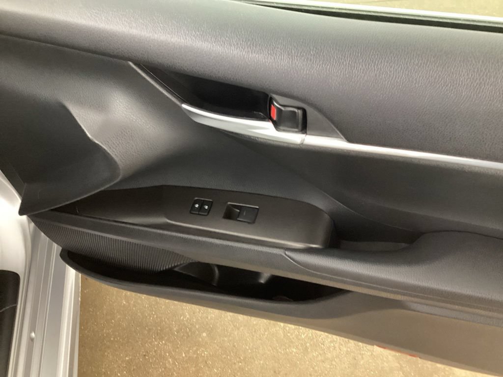 Used 2024 Toyota Camry SE FWD image 24
