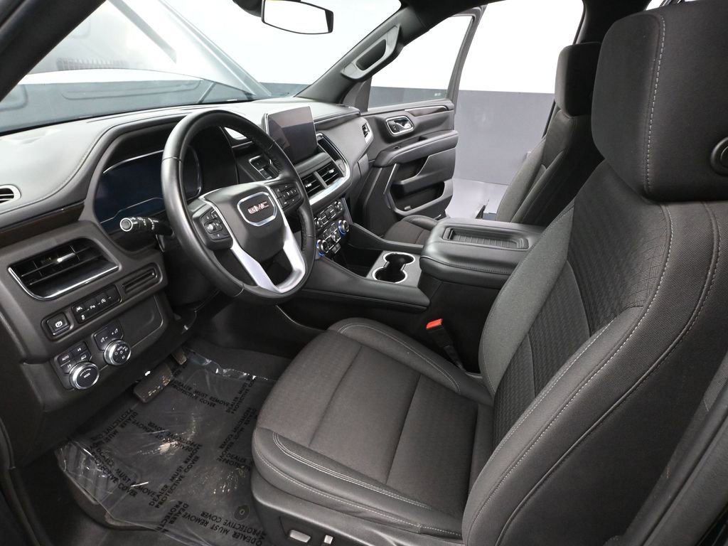Used 2024 GMC Yukon XL SLE image 21