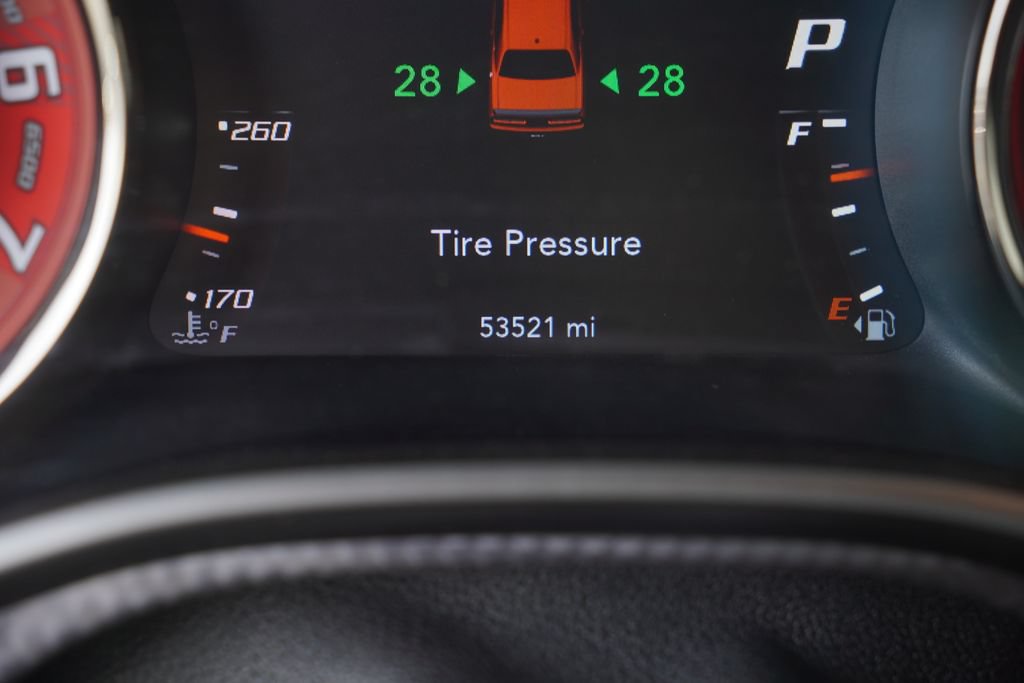 Used 2016 Dodge Challenger SRT Hellcat RWD image 5