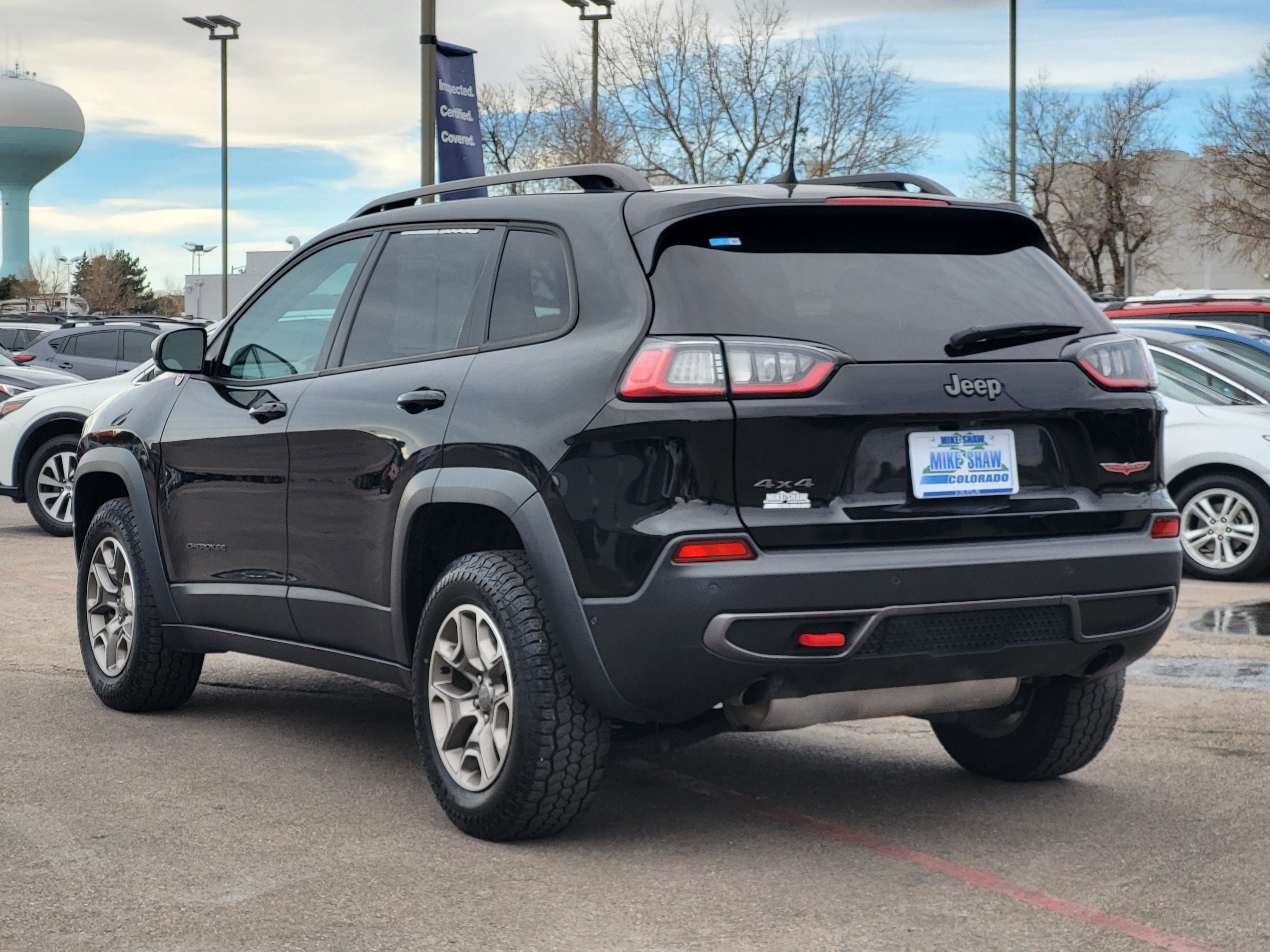 Used 2020 Jeep Cherokee Trailhawk image 5