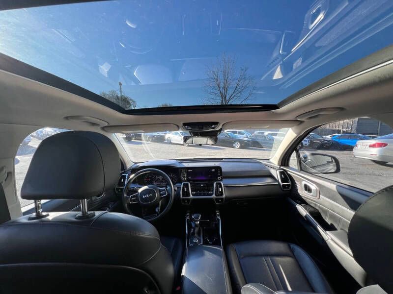 Used 2022 Kia Sorento SX FWD image 16