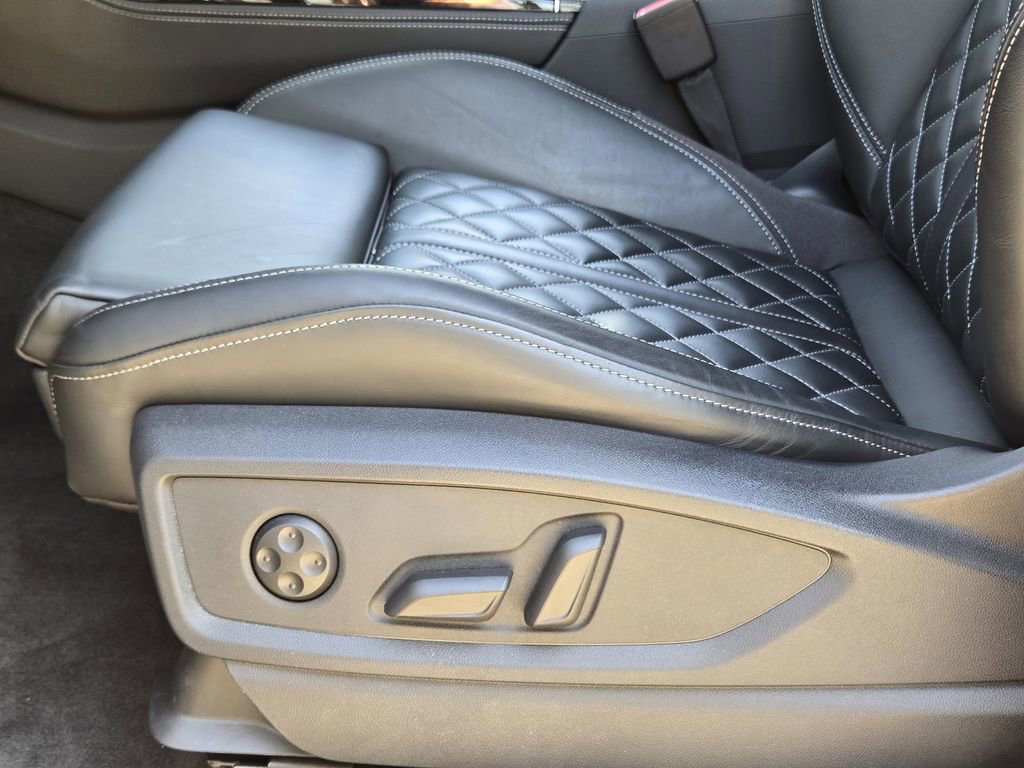 Certified 2024 Audi SQ5 Prestige image 31