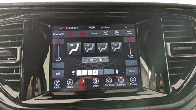 Used 2024 Dodge Durango SXT image 23