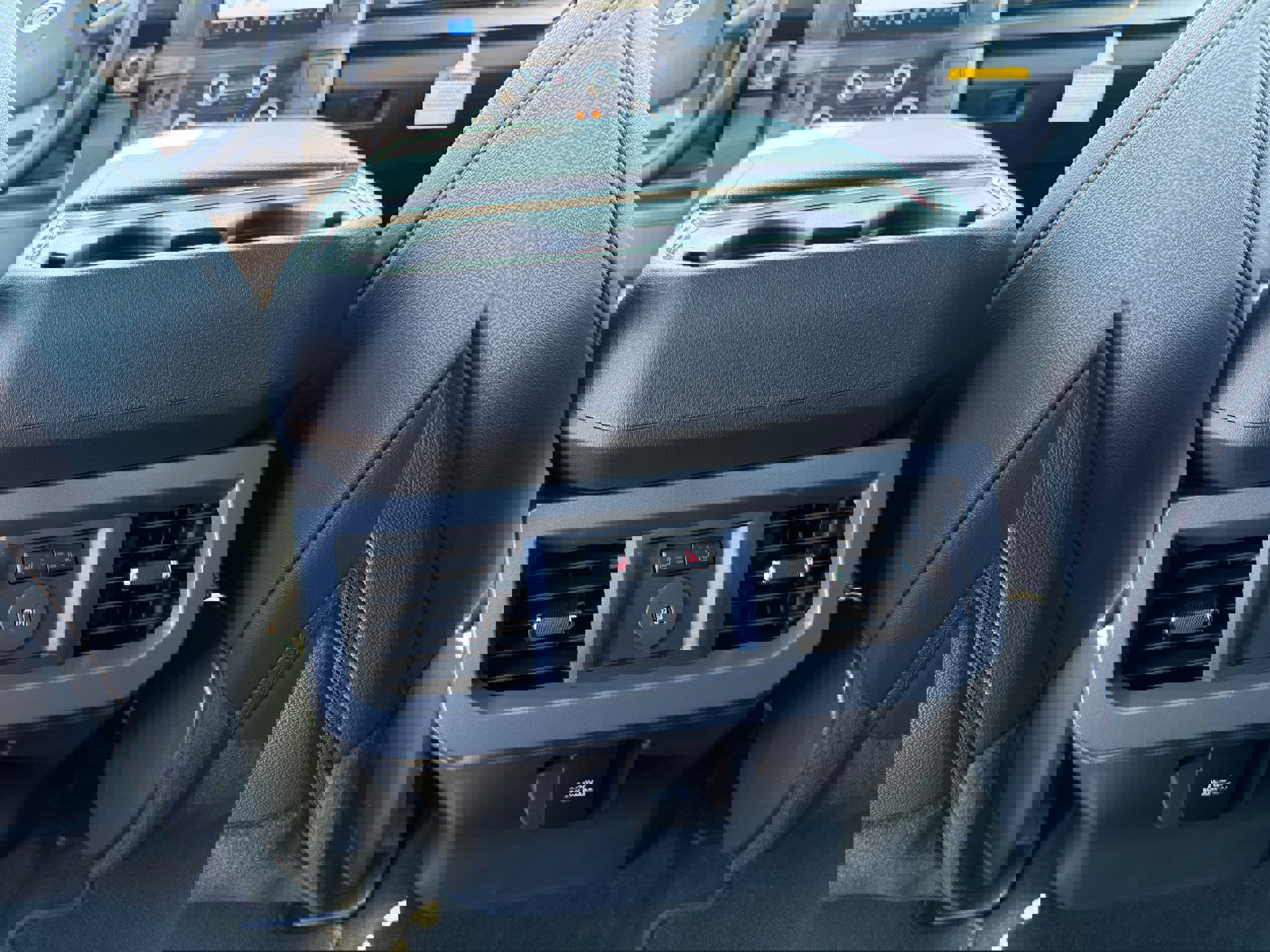 New 2026 Ford F350 Lariat RWD image 21