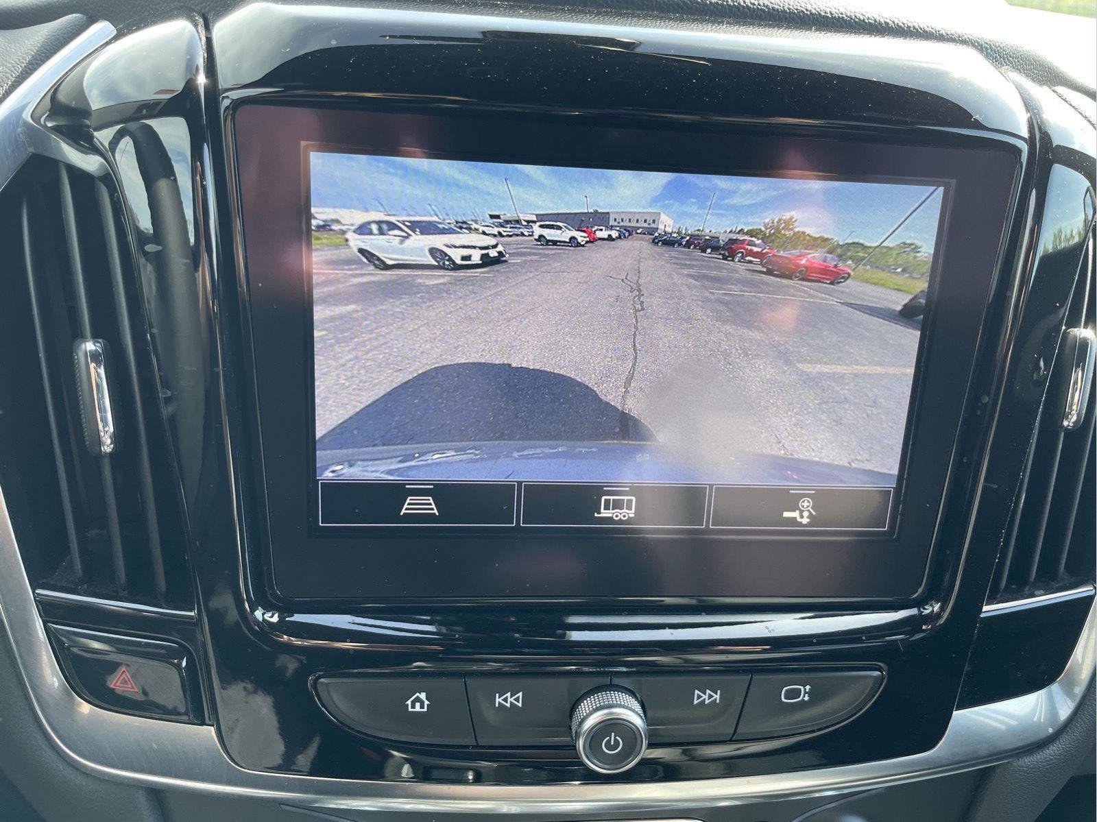 Used 2023 Chevrolet Traverse LT AWD/4WD image 30