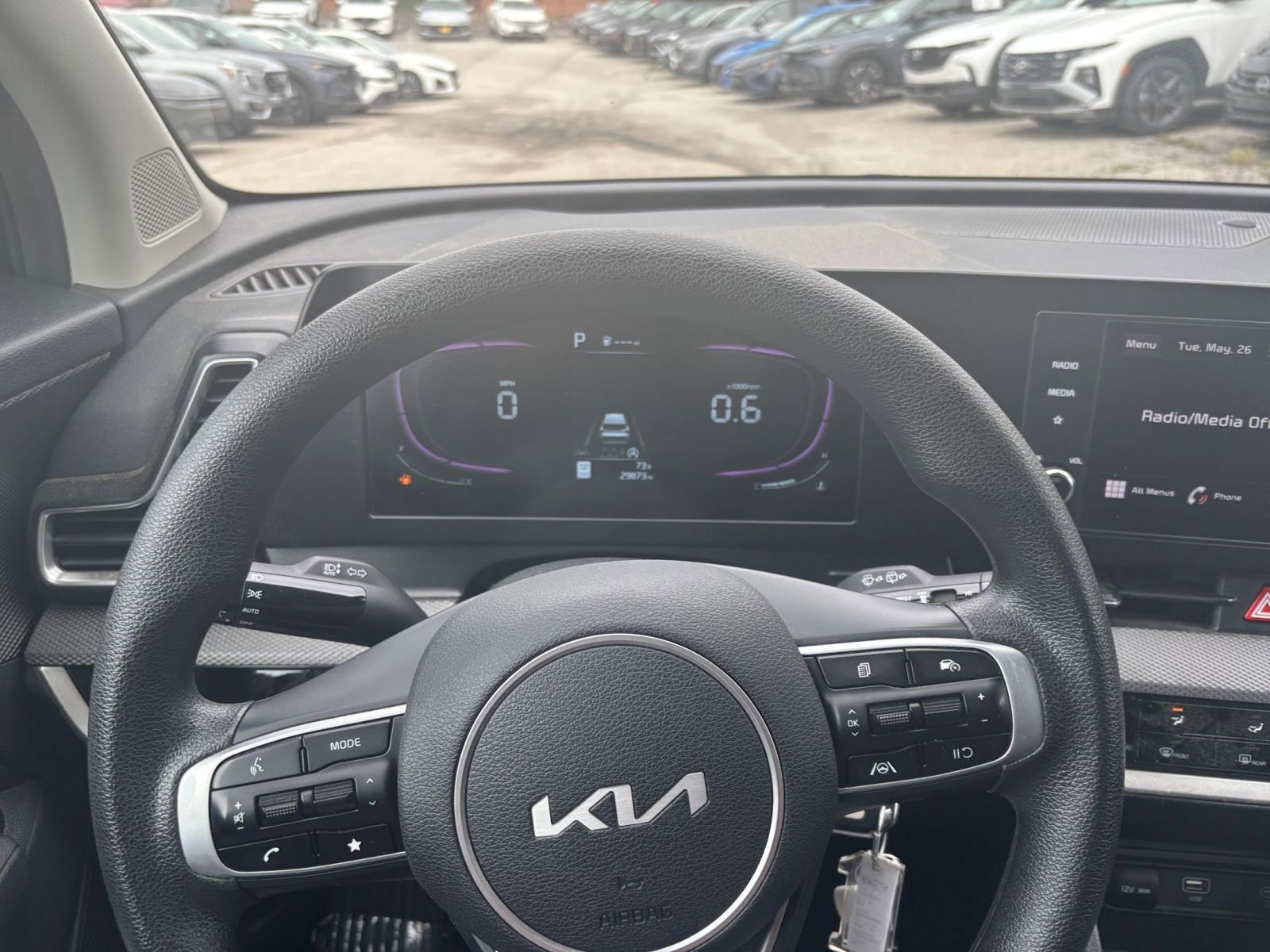 Used 2025 Kia Sportage LX FWD image 29