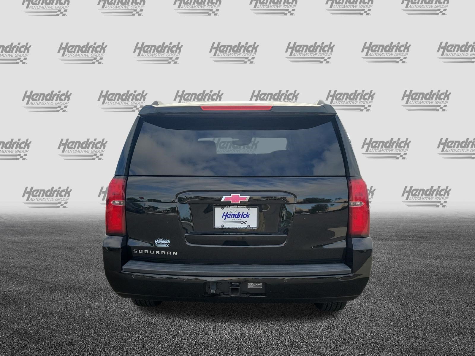 Used 2018 Chevrolet Suburban LT AWD/4WD image 6
