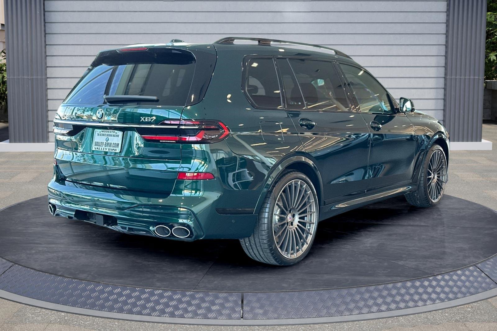 New 2026 BMW ALPINA XB7 image 4