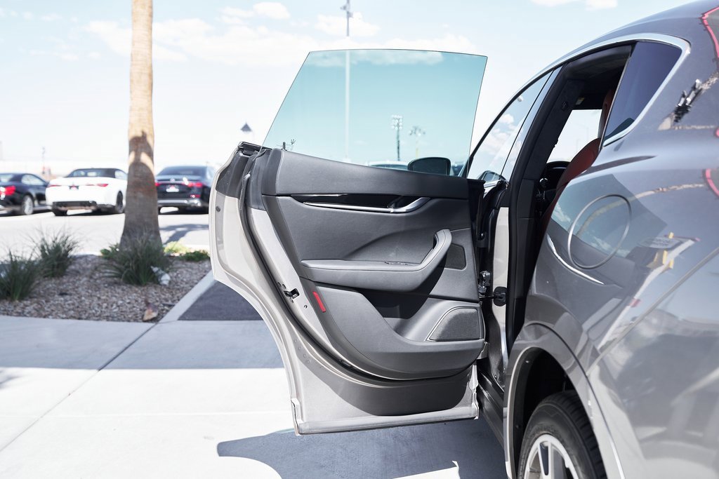 Used 2022 Maserati Levante Modena image 15