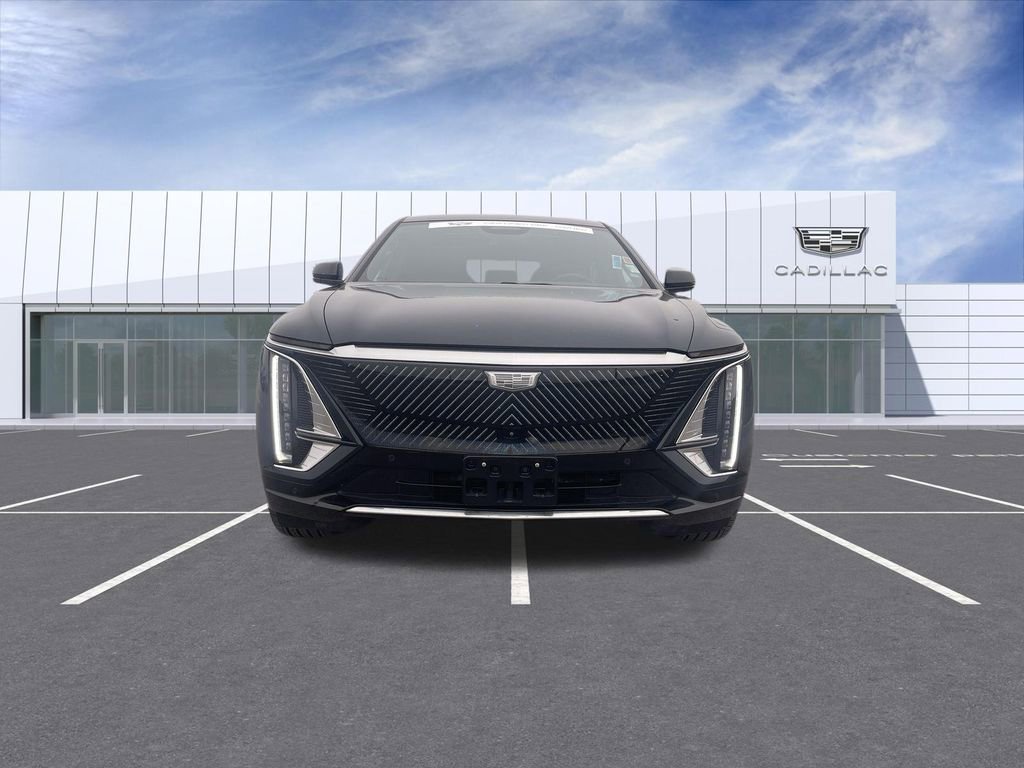 Certified 2024 Cadillac Lyriq Luxury image 3
