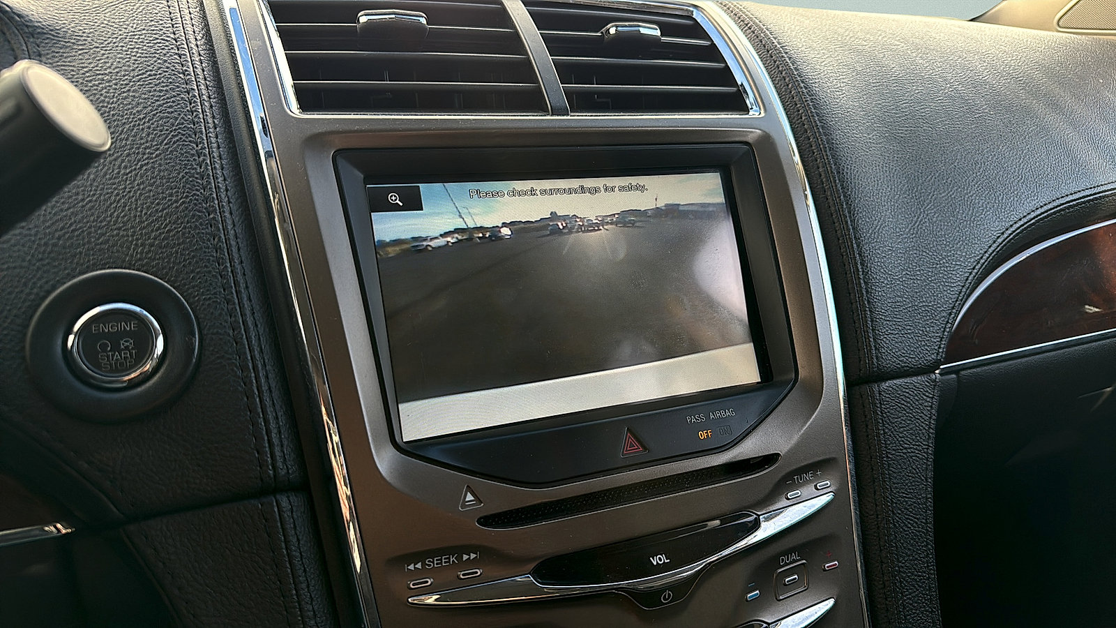 Used 2011 Lincoln MKX AWD w/ 102A Rapid Spec Order Code image 16