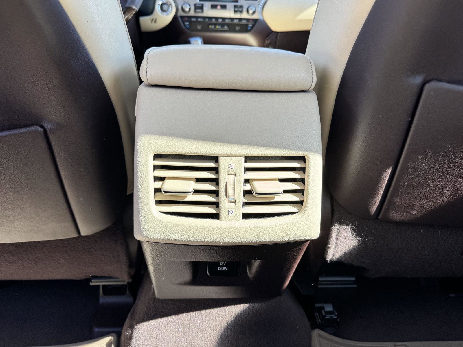 Used 2018 Lexus ES 350 w/ Luxury Package w/Wood Trim image 18