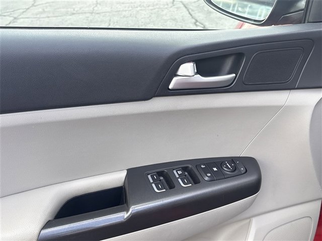 Used 2021 Kia Sportage LX image 21