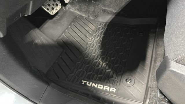 Used 2022 Toyota Tundra SR5 AWD/4WD image 10