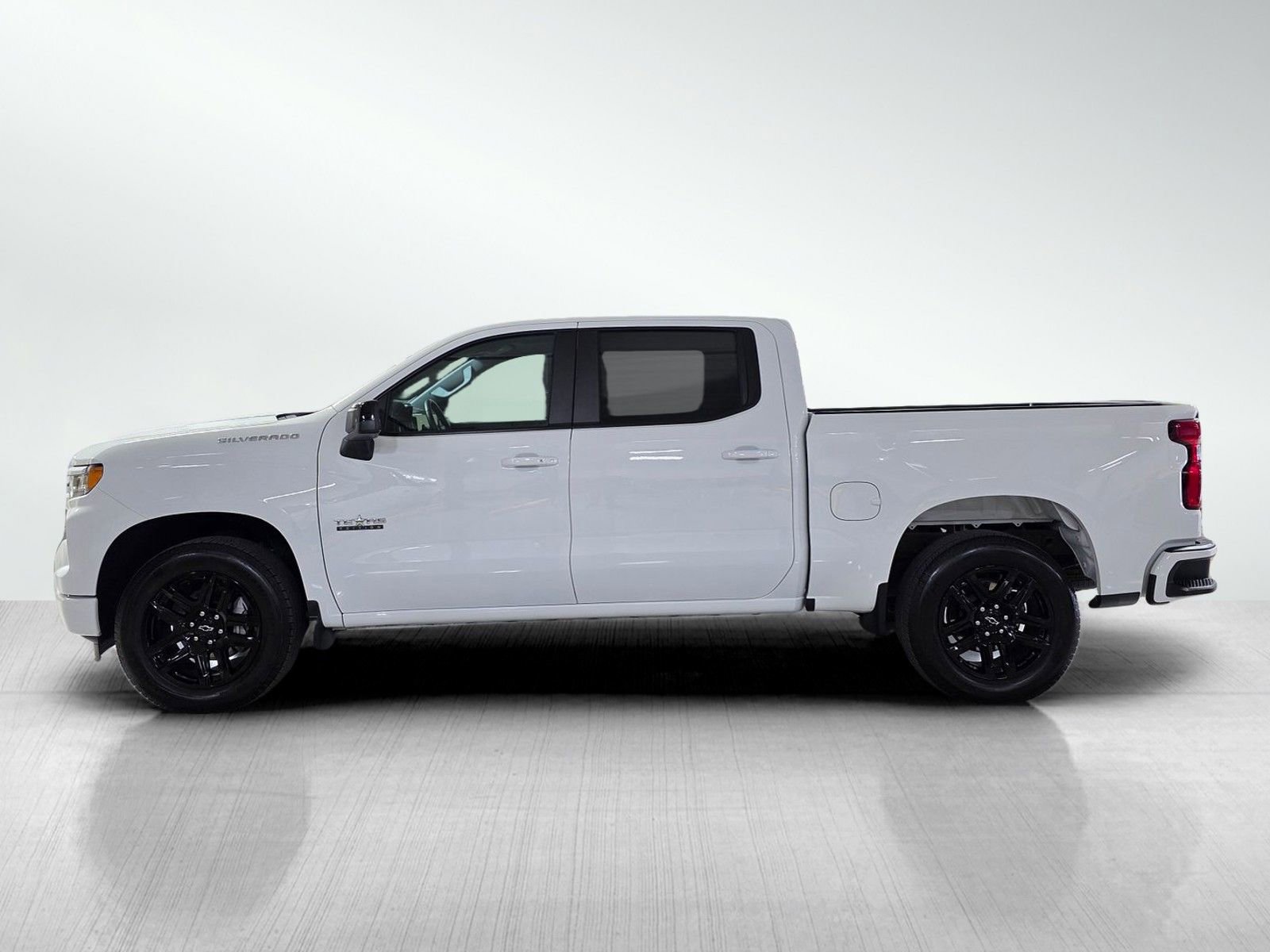 Used 2024 Chevrolet Silverado 1500 RST RWD image 4