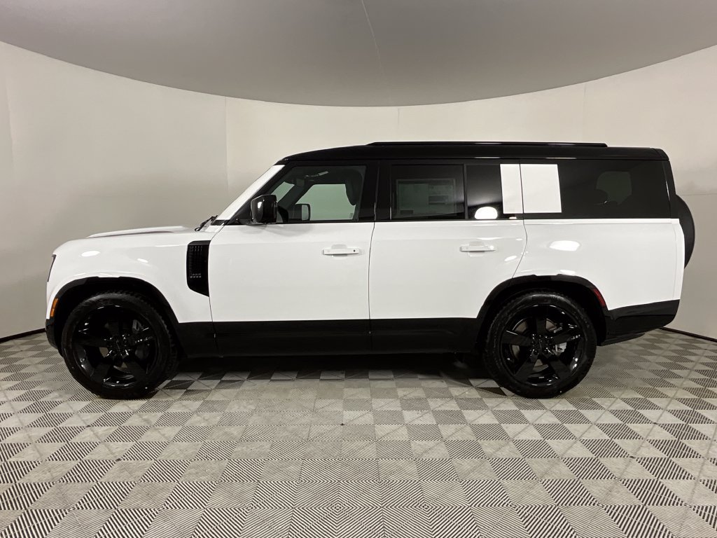 New 2026 Land Rover Defender 130 X-Dynamic SE AWD/4WD image 6