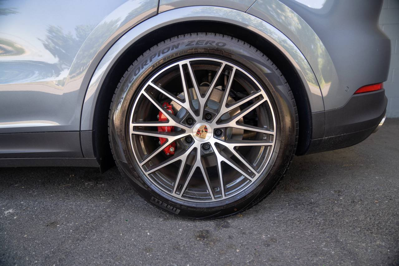 New 2026 Porsche Cayenne S AWD/4WD image 8