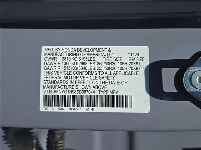 Used 2025 Honda Pilot Black Edition image 27
