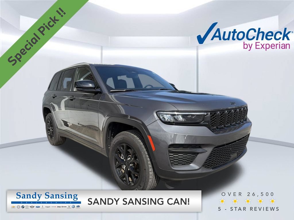 Used 2025 Jeep Grand Cherokee Altitude
