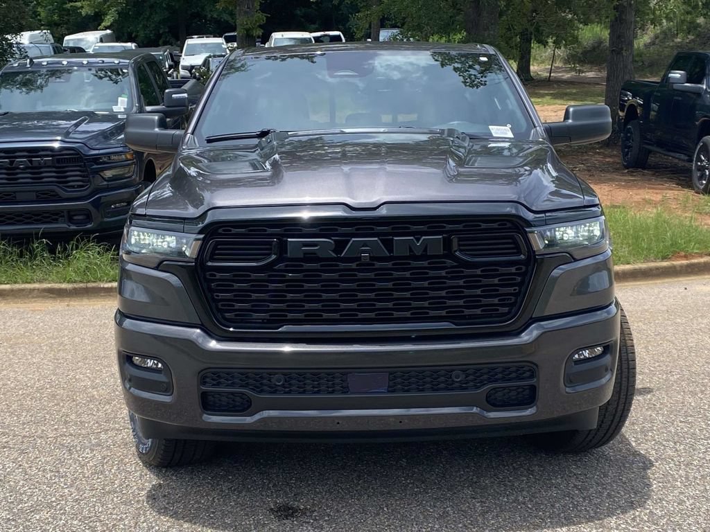 New 2026 RAM 1500 Express AWD/4WD image 32