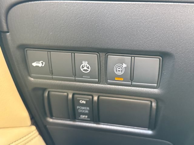 Used 2023 Nissan Armada Platinum w/ Captain's Chairs Package AWD/4WD image 38