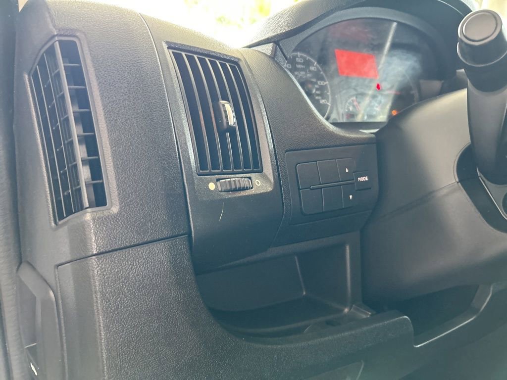 Used 2017 RAM ProMaster 2500 w/ Interior Convenience Group image 37
