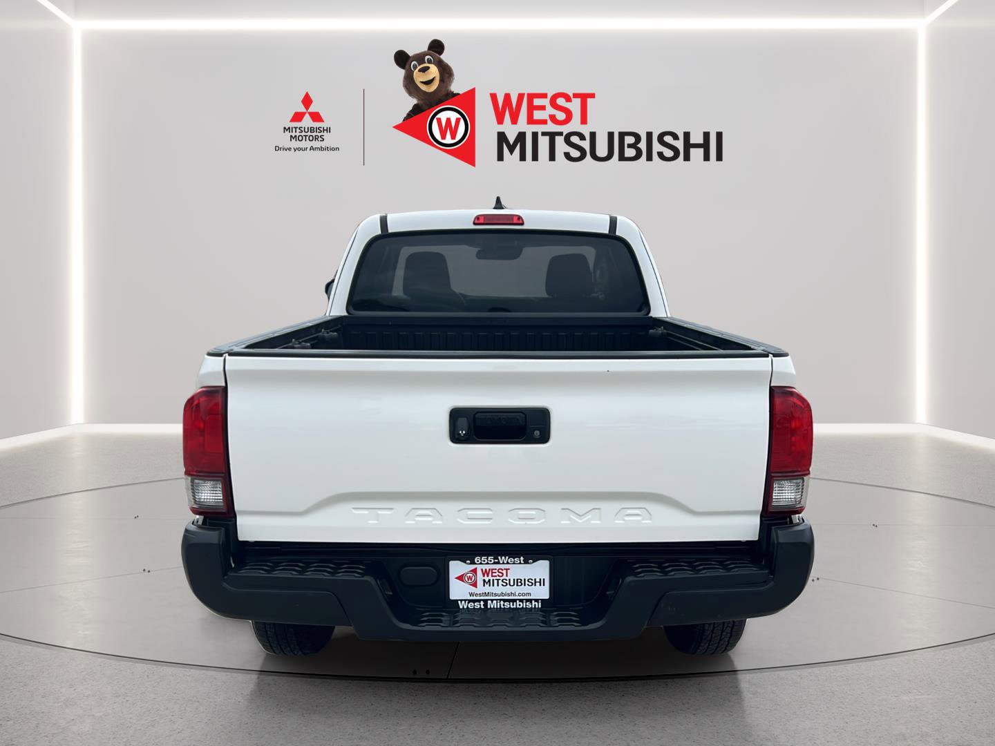 Used 2021 Toyota Tacoma SR RWD image 5