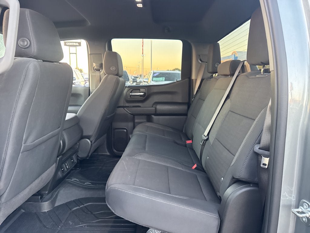 Used 2026 Chevrolet Silverado 1500 Custom w/ Turbomax Blackout Package AWD/4WD image 12