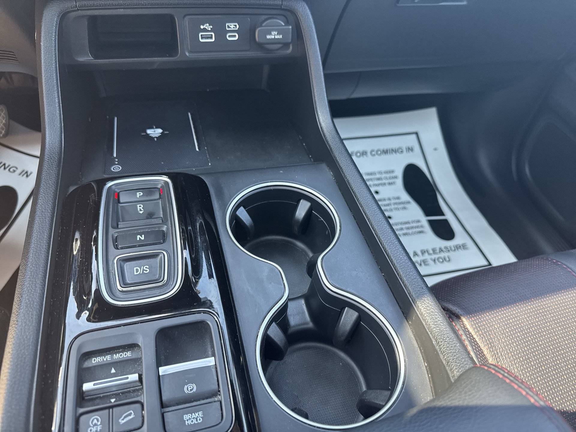 Used 2025 Honda Pilot Black Edition image 35