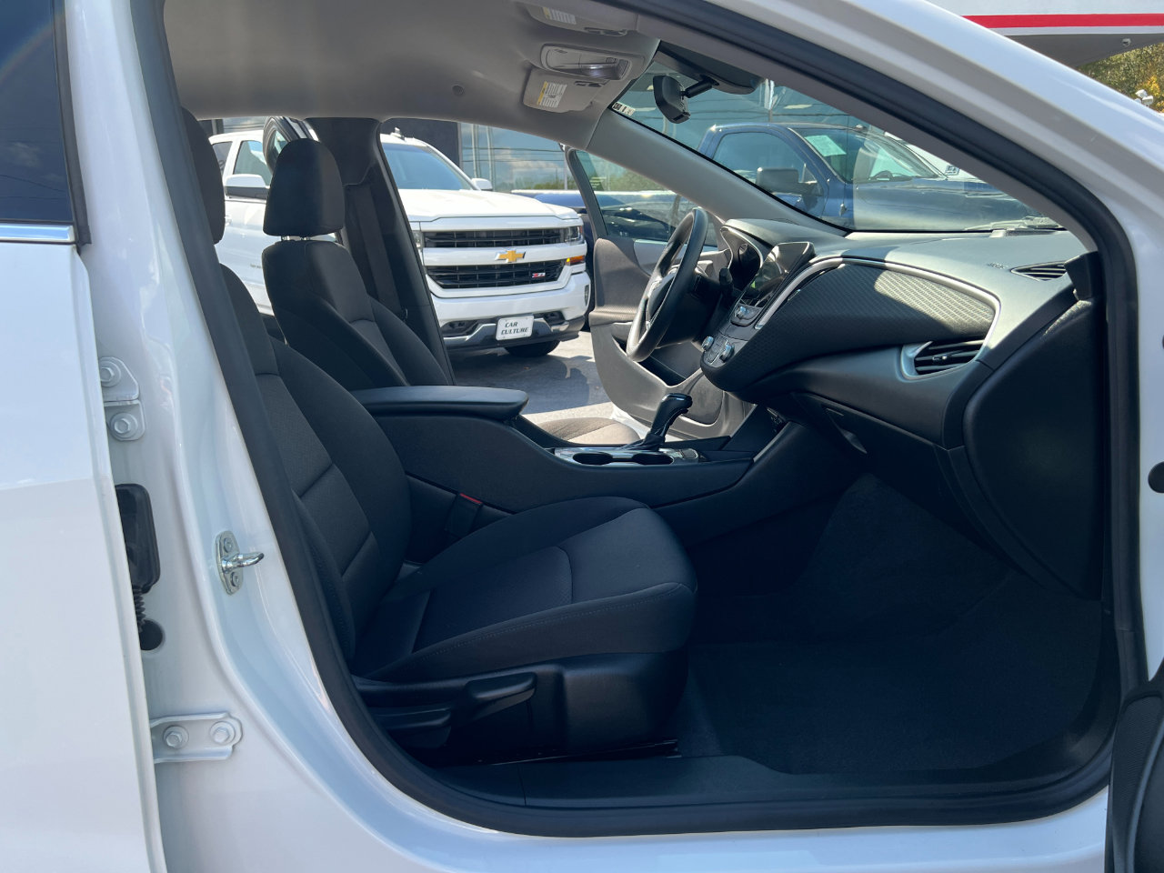 Used 2020 Chevrolet Malibu LS image 22