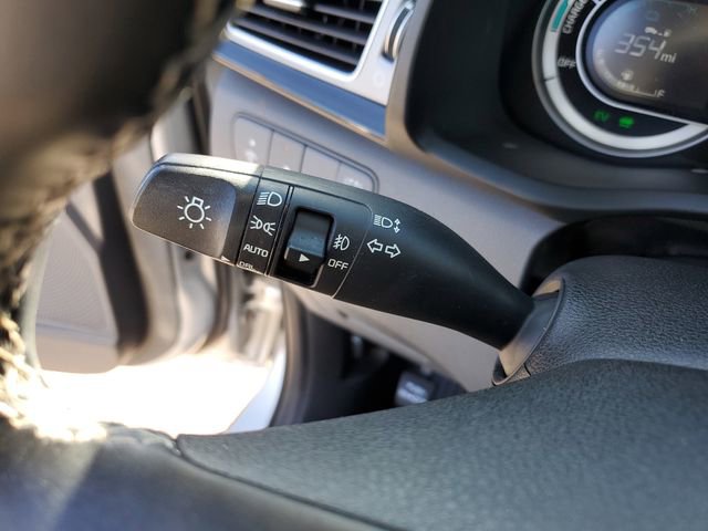 Used 2019 Kia Niro EX image 23