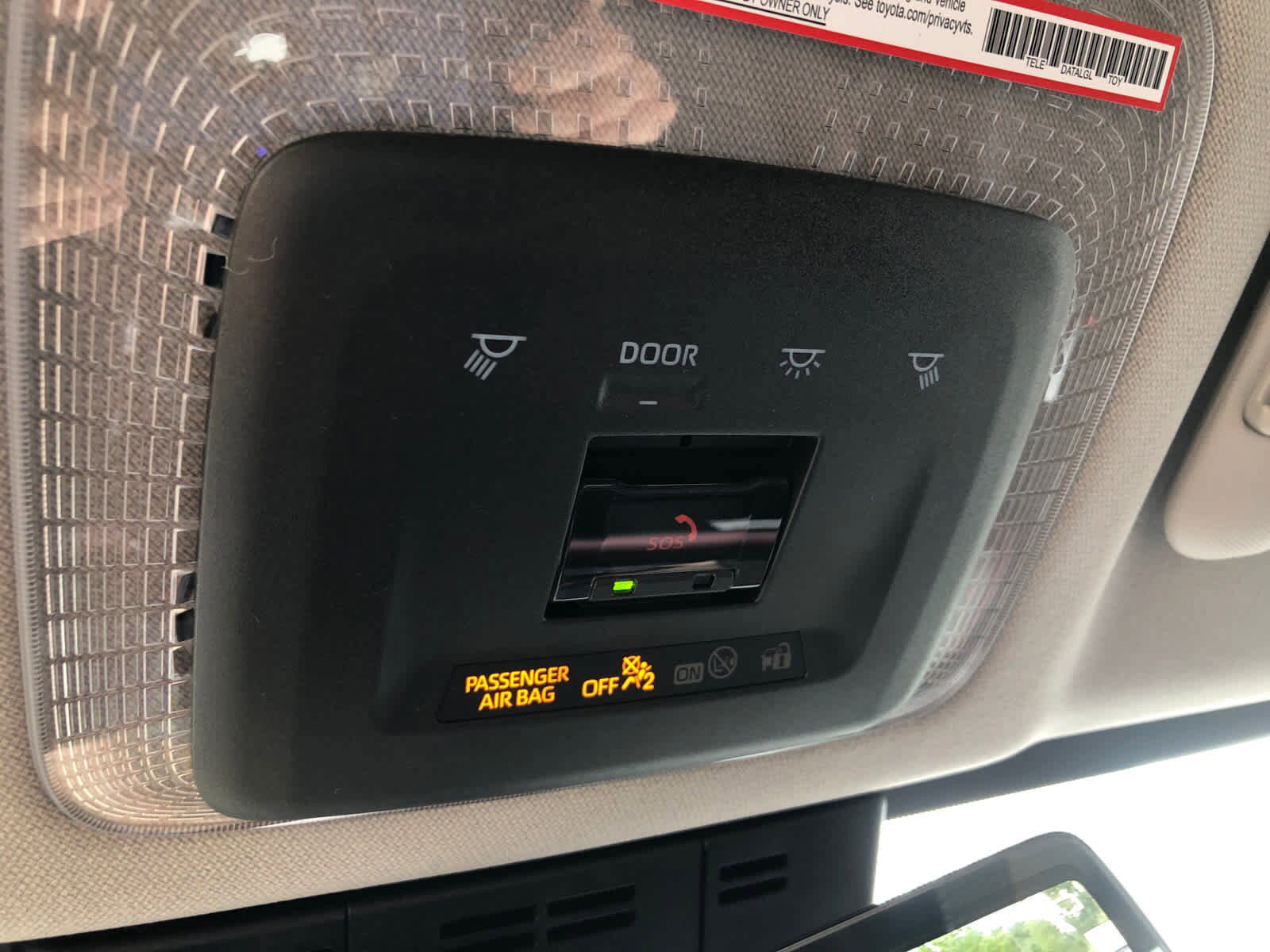 New 2025 Toyota Prius Plug-In Hybrid FWD image 15